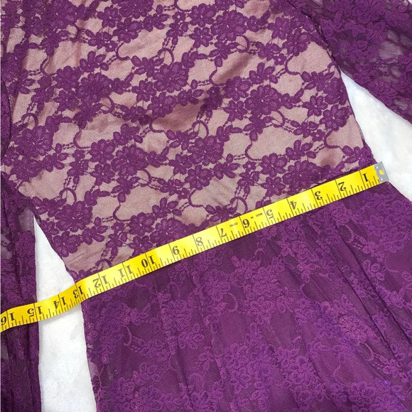 Weissman Long Sleeve Burgundy Lace Dance Costume size Medium - Picture 5 of 10